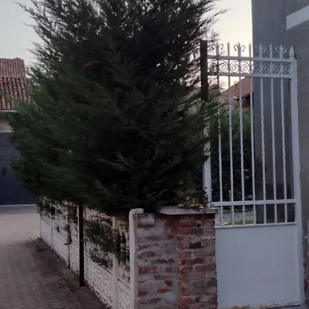 Apartment Il Sole Villino Centro Storico, Giardino, Free Parking, Free Wi-fi *