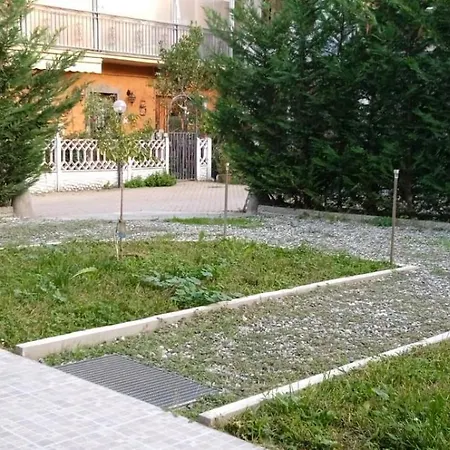 Il Sole Villino Centro Storico, Giardino, Free Parking, Free Wi-fi Venaria Reale